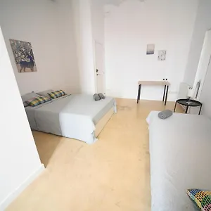 Close To Sagrada Familia Hostal